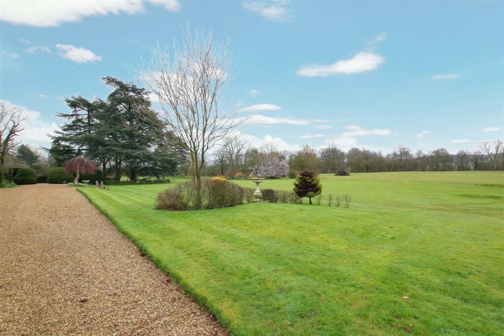 Additional image 12 of Holwell, Hatfield