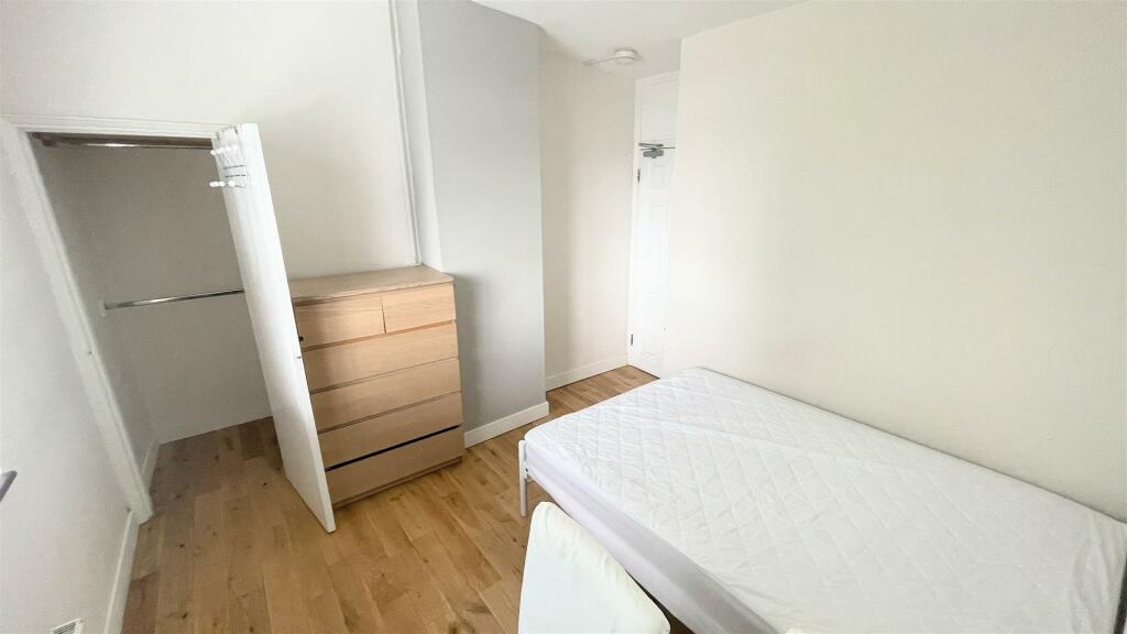 Additional image 9 of Hazel Grove, Hatfield