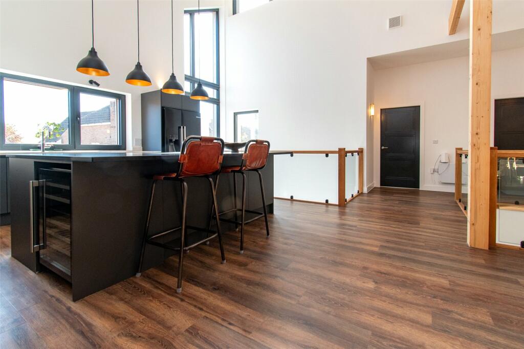 Additional image 7 of Park Street Lane, Park Street, St. Albans, Hertfordshire, AL2