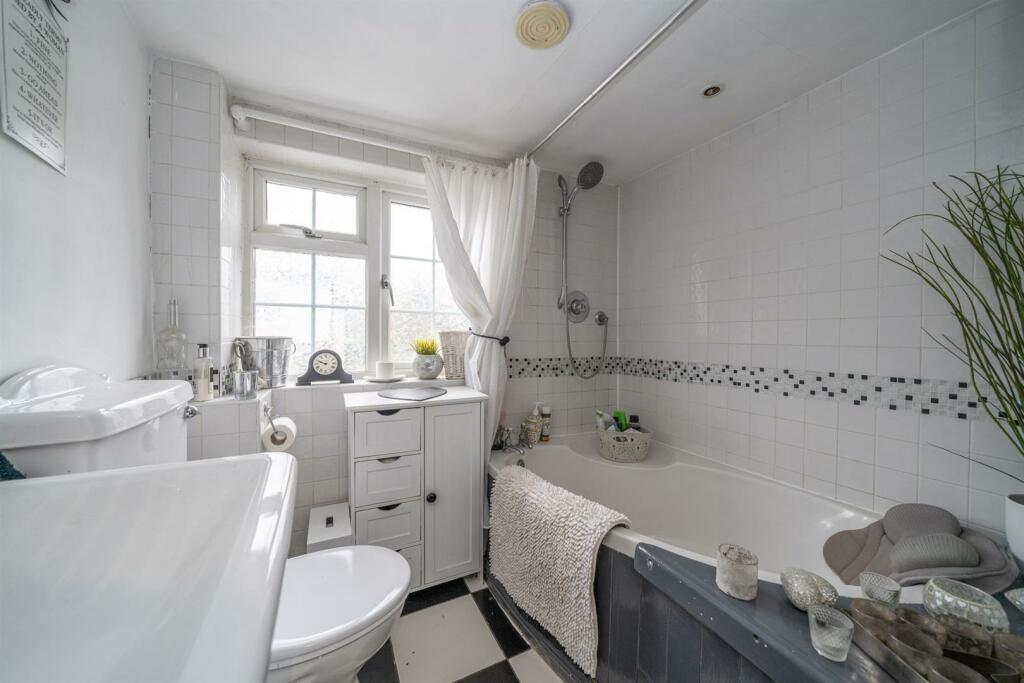 Additional image 24 of Lower Luton Road, Wheathampstead