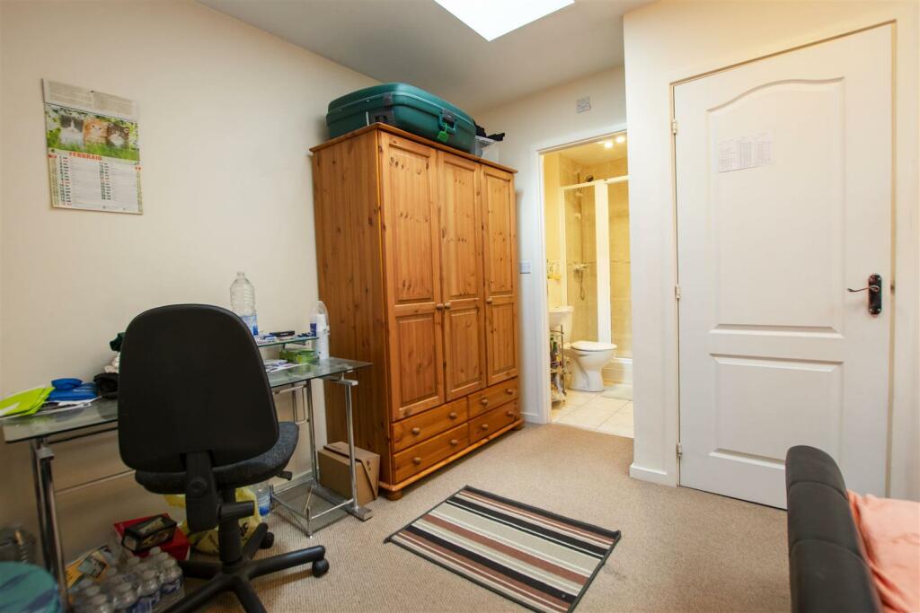 Additional image 10 of Ten Acre Mews, Birmingham, B30