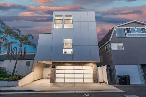 16926 10th Street Unit 1A, Sunset Beach, CA 90742