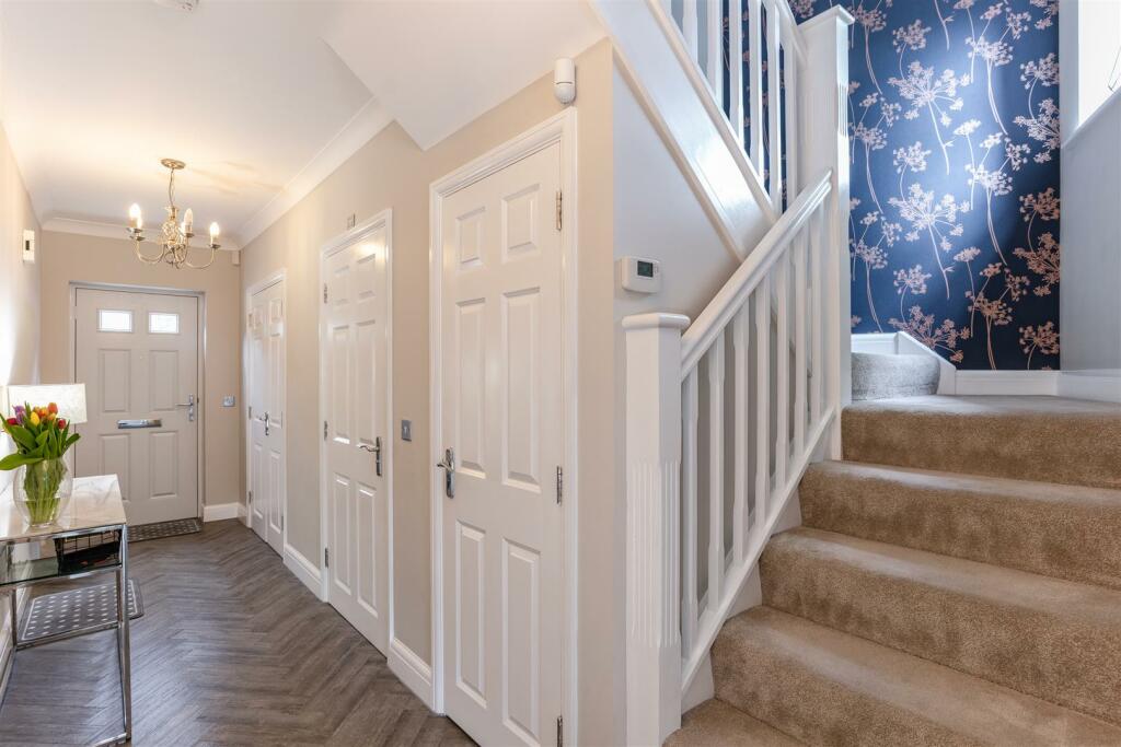 Additional image 14 of Boyes Crescent, Napsbury Park, St Albans