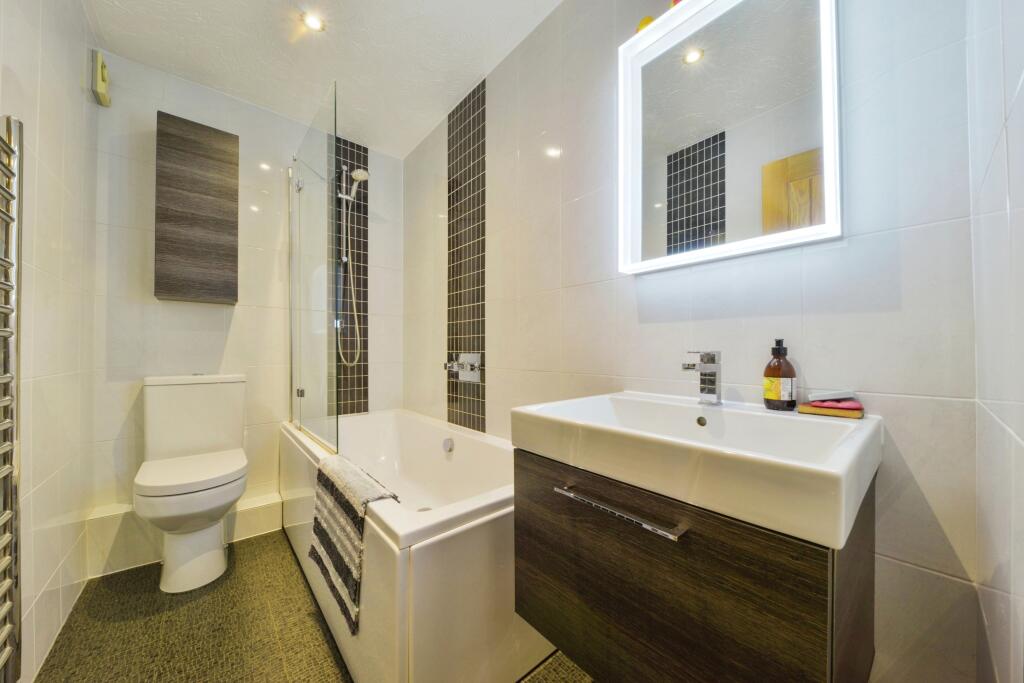 Additional image 17 of Honeymead, Welwyn, AL6