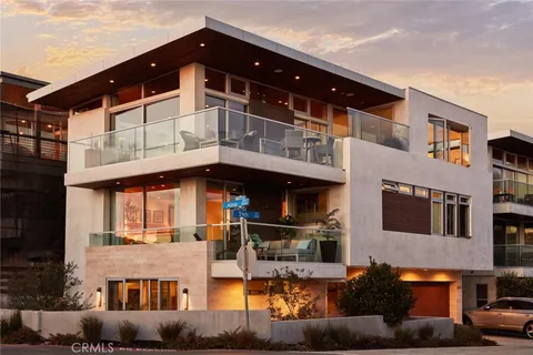 2400 Alma Avenue, Manhattan Beach, CA 90266