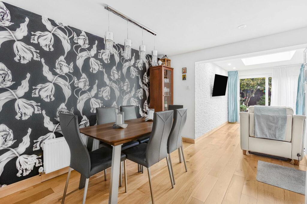 Additional image 5 of Vincenzo Close, Welham Green, AL9