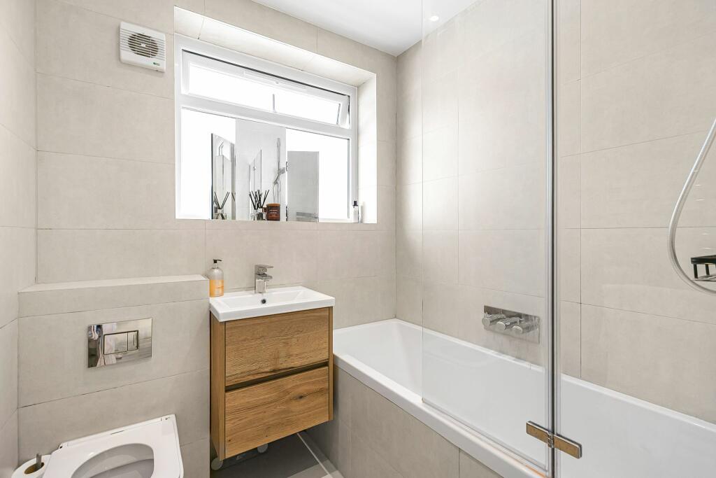 Additional image 13 of Pooleys Lane, Welham Green, AL9