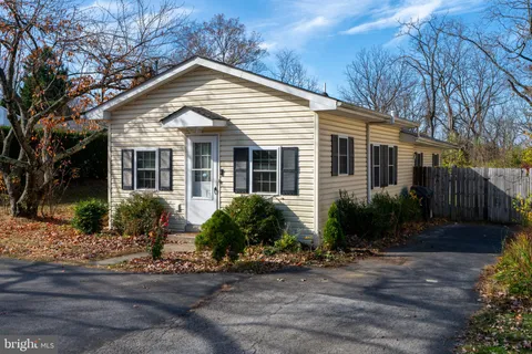 Primary image of 1205 Township Line Road, Phoenixville, PA 19460