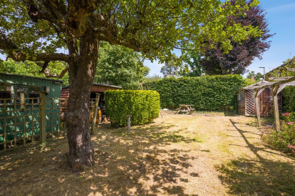 Additional image 16 of Hertford Road, Digswell, Welwyn