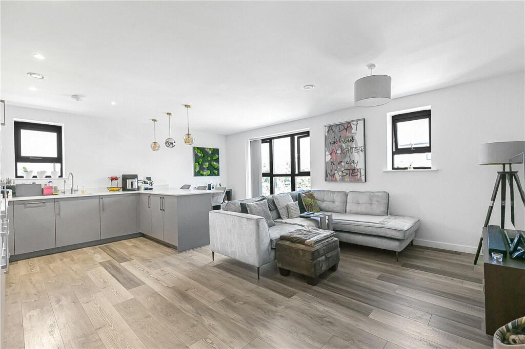 Additional image 8 of Great North Road, Hatfield, Hertfordshire, AL9