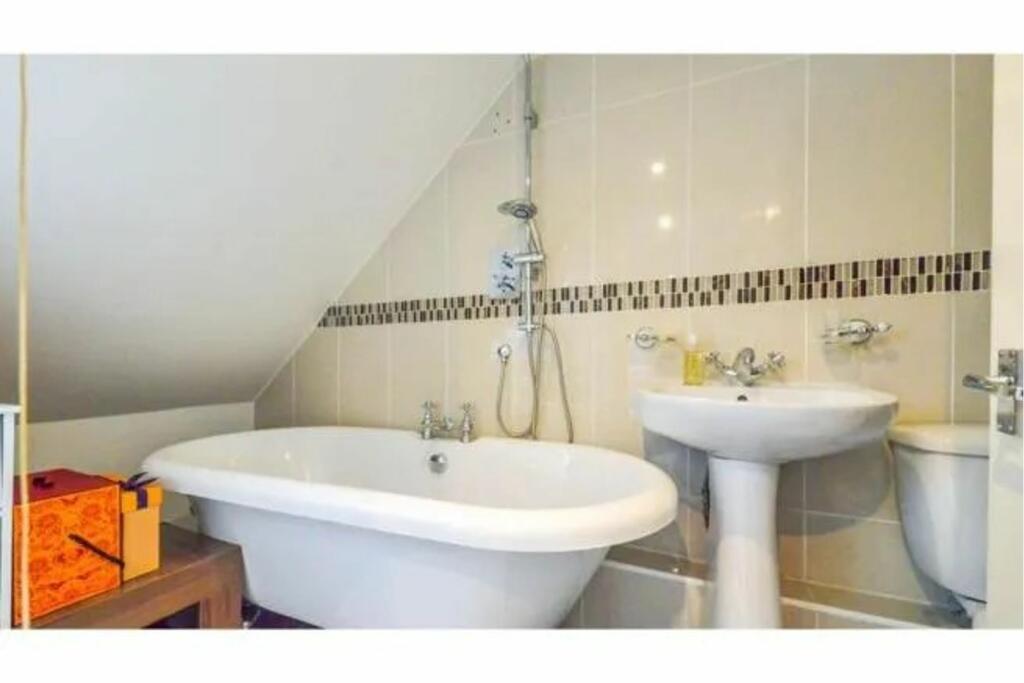 Additional image 15 of Twelve Acres, Welwyn Garden City, AL7