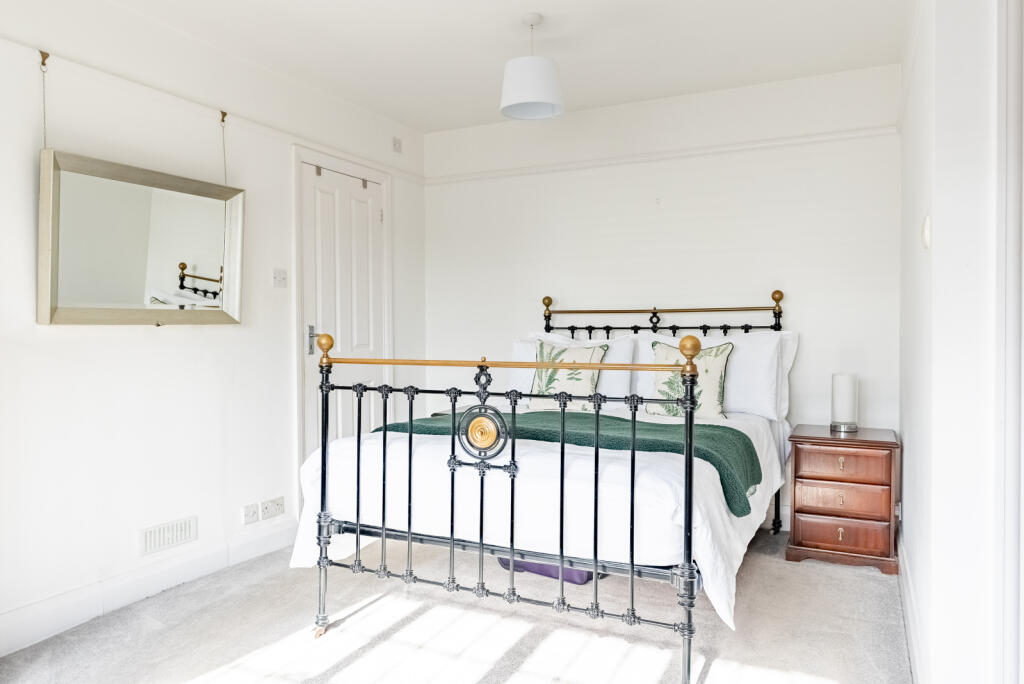 Additional image 14 of Watling Street, Park Street, St. Albans, Hertfordshire, AL2