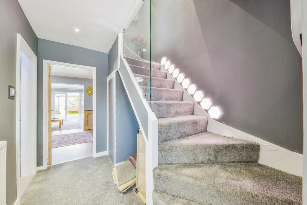 Additional image 5 of Broomleys, St. Albans, AL4