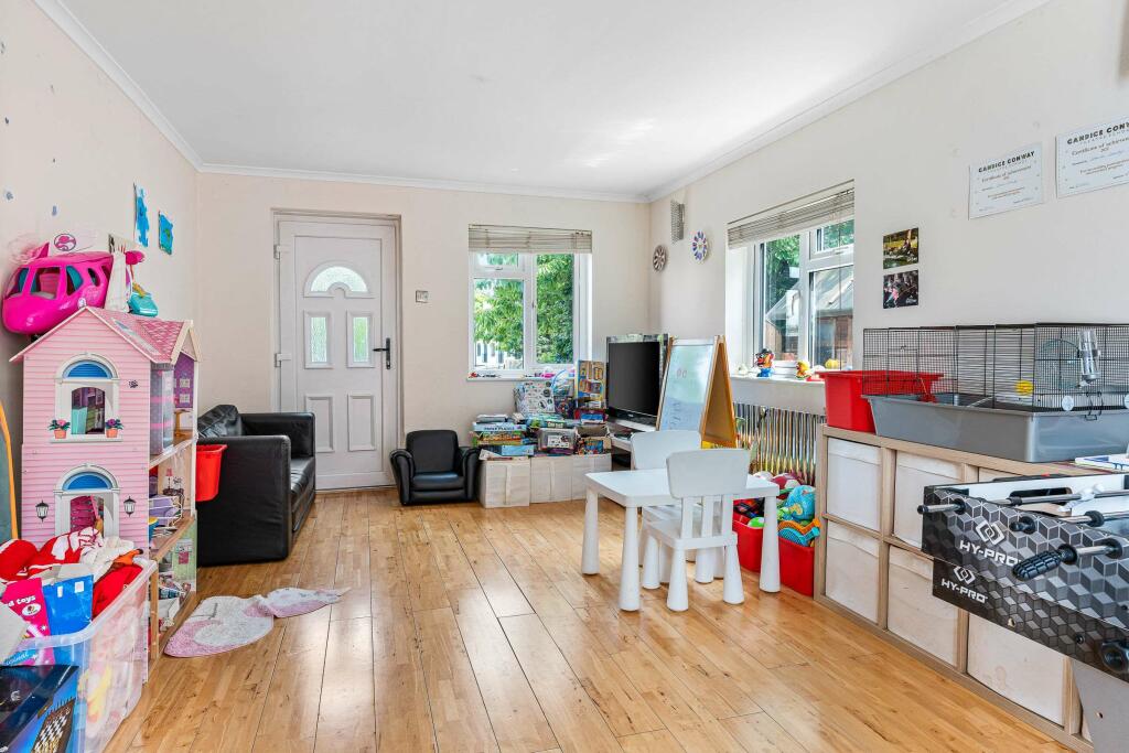 Additional image 10 of Great North Road, Welwyn Garden City AL8 7TH