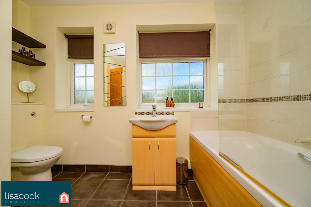 Additional image 20 of Park Street Lane, St Albans, AL2