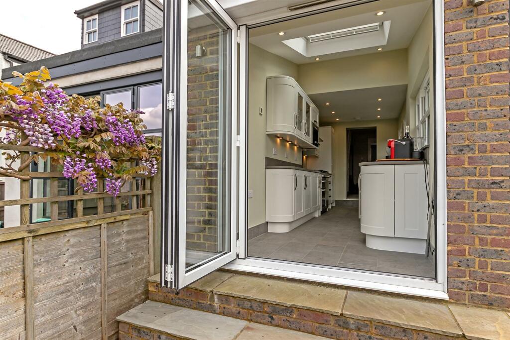 Additional image 20 of West View Road, St Albans