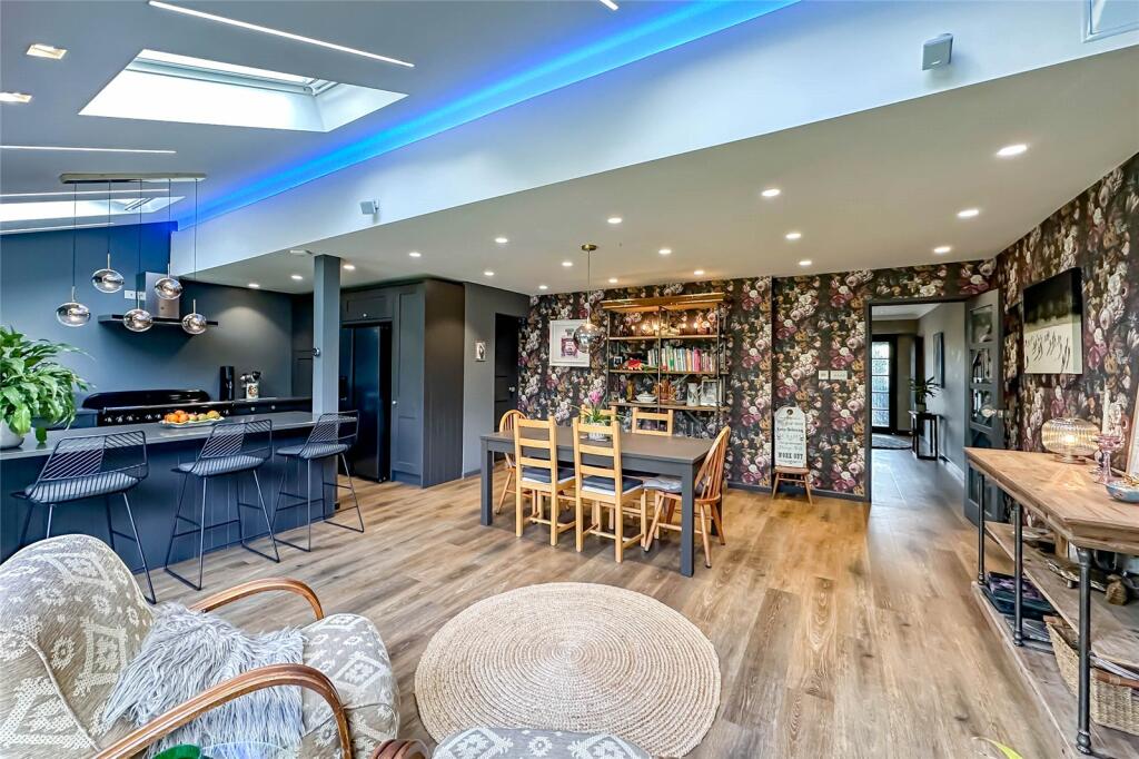 Additional image 8 of Tippendell Lane, St. Albans, Hertfordshire, AL2