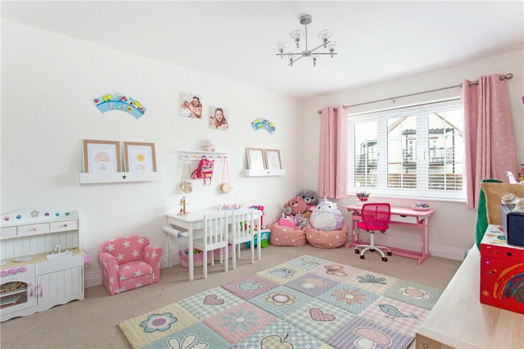 Additional image 14 of Mortimer Crescent, Kings Park, St. Albans, Hertfordshire