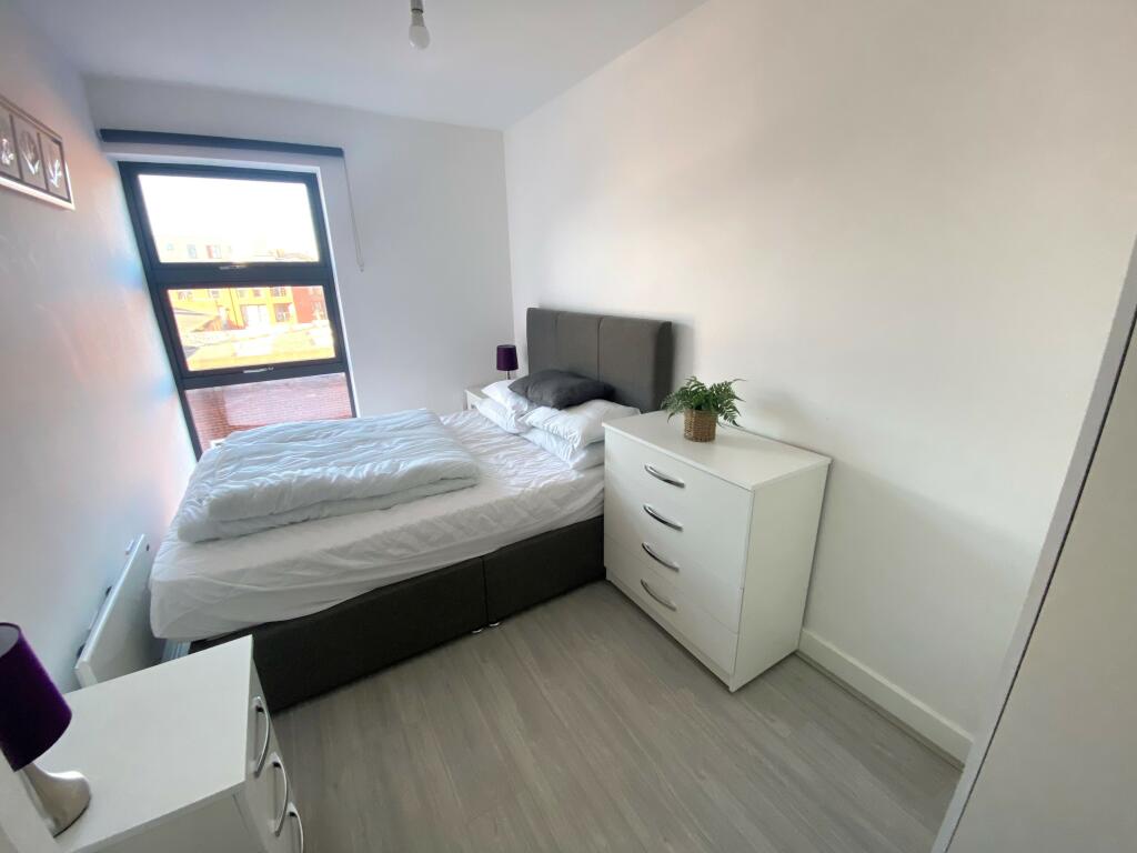 Additional image 5 of Fifty Sixy