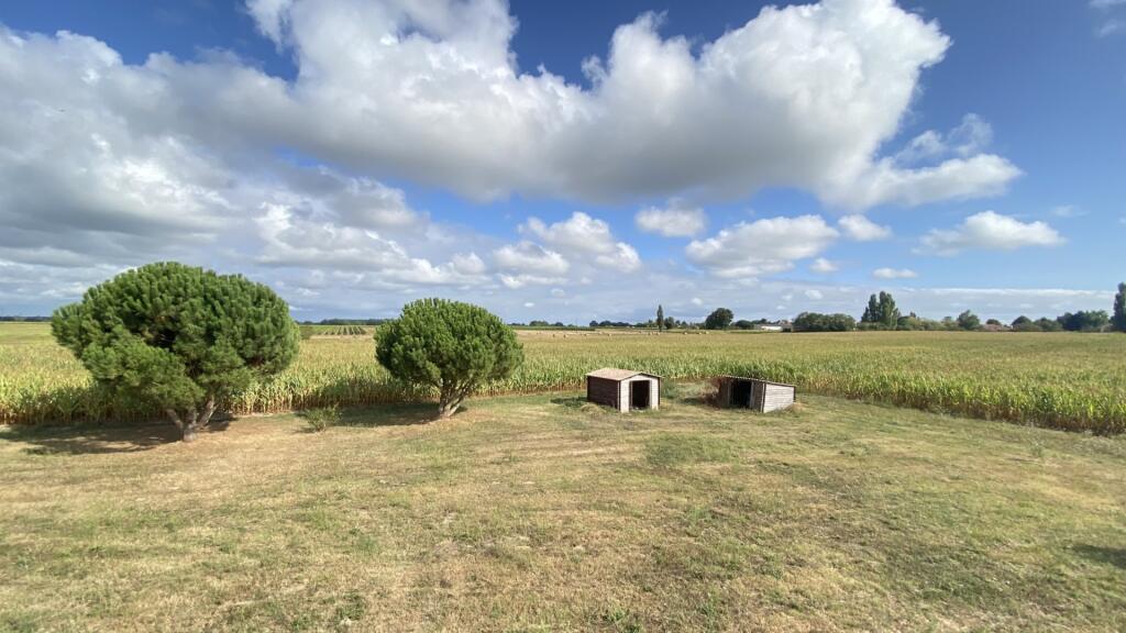 Additional image 3 of 17120 brie-sous-mortagne, France