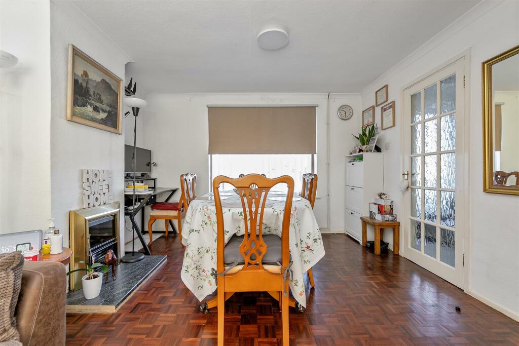 Additional image 6 of Garrard Way, Wheathampstead, St. Albans