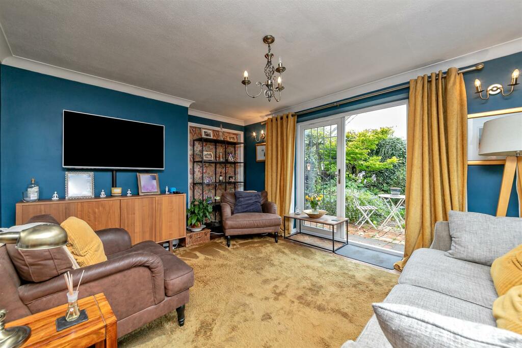 Additional image 6 of Roe Green Close, Hatfield