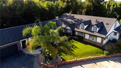 19324 Palomar Place, Tarzana, CA 91356