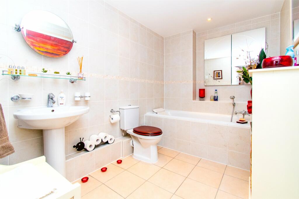 Additional image 9 of Great Leys Court, Beningfield Drive, St. Albans, Hertfordshire, AL2