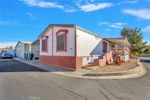 20843 Waalew Road Unit C94, Apple Valley, CA 92307