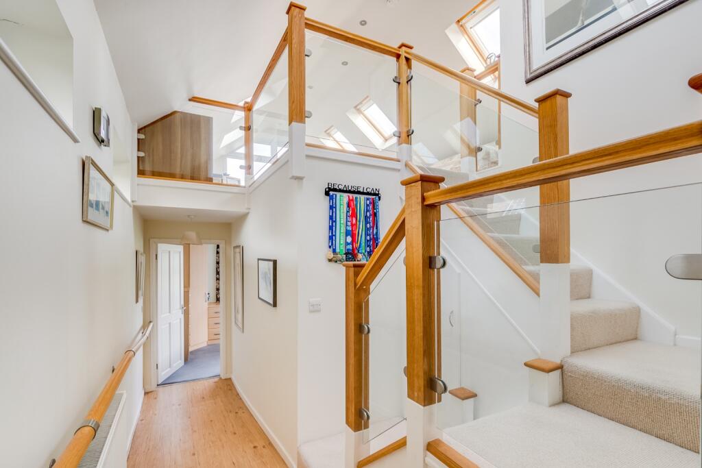 Additional image 17 of Burnham Close, Welwyn, Hertfordshire, AL6