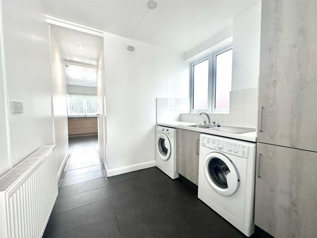 Additional image 5 of Pine Grove, Brookmans Park