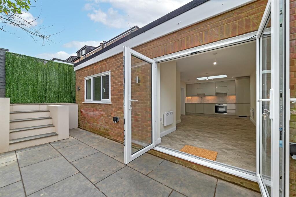 Additional image 16 of Victoria Street, St. Albans