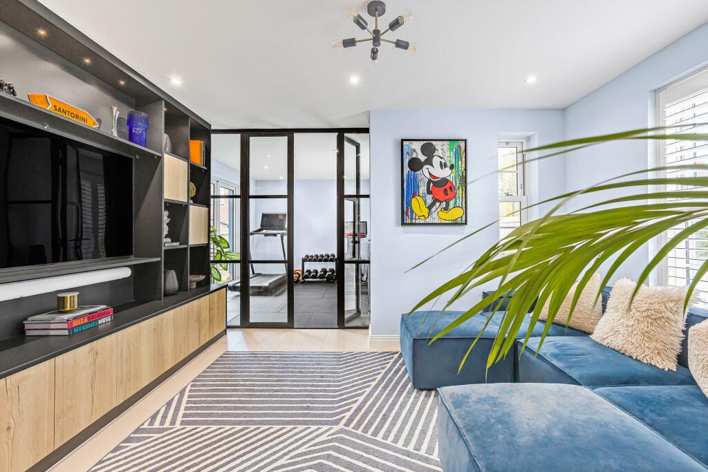 Additional image 10 of Lake View, Frogmore, AL2