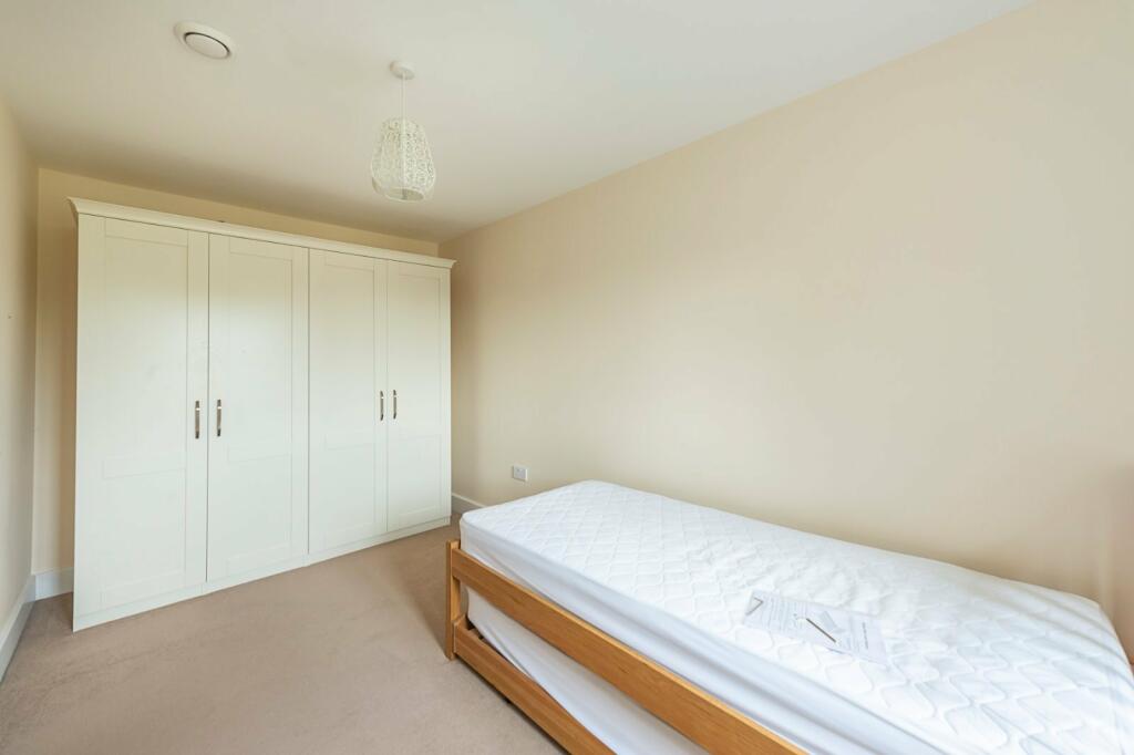 Additional image 9 of Mortimer Crescent, Kings Park, St. Albans, Hertfordshire, AL3