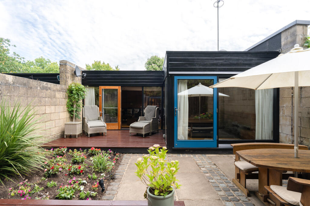 Additional image 25 of The Ryde, Hatfield, Hertfordshire