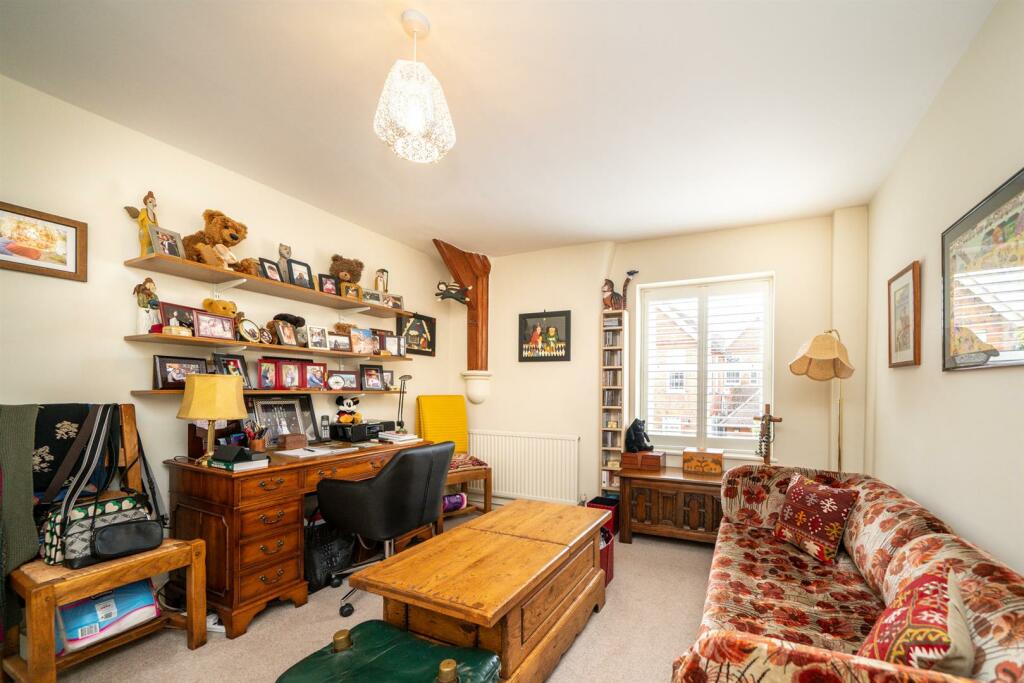 Additional image 20 of Church Crescent, St. Albans