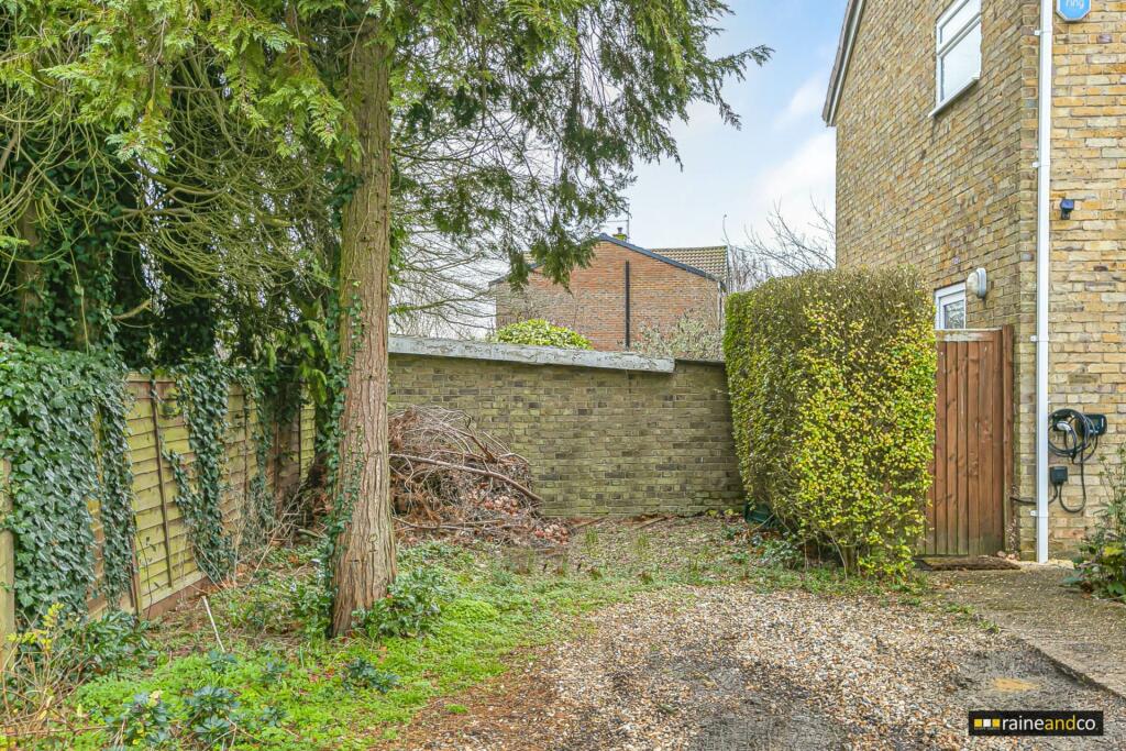 Additional image 17 of Elm Drive, Hatfield, Herts, AL10