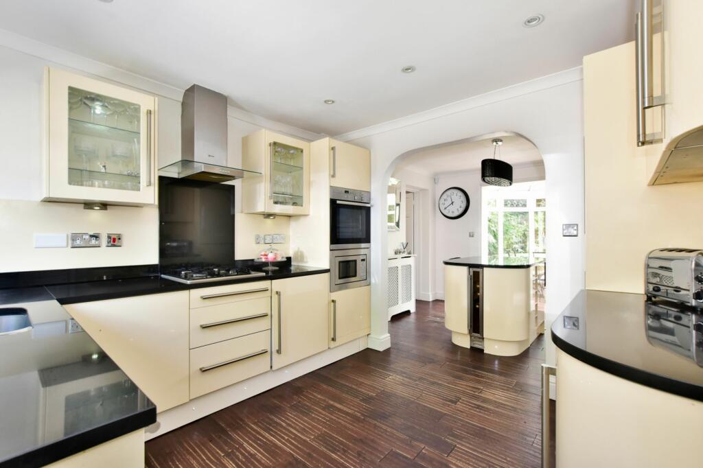 Additional image 6 of Newlyn Close, Bricket Wood, AL2