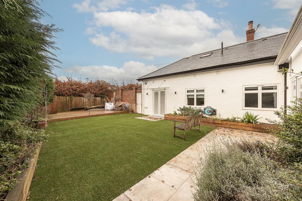 Additional image 20 of Burston Drive, Park Street, St. Albans