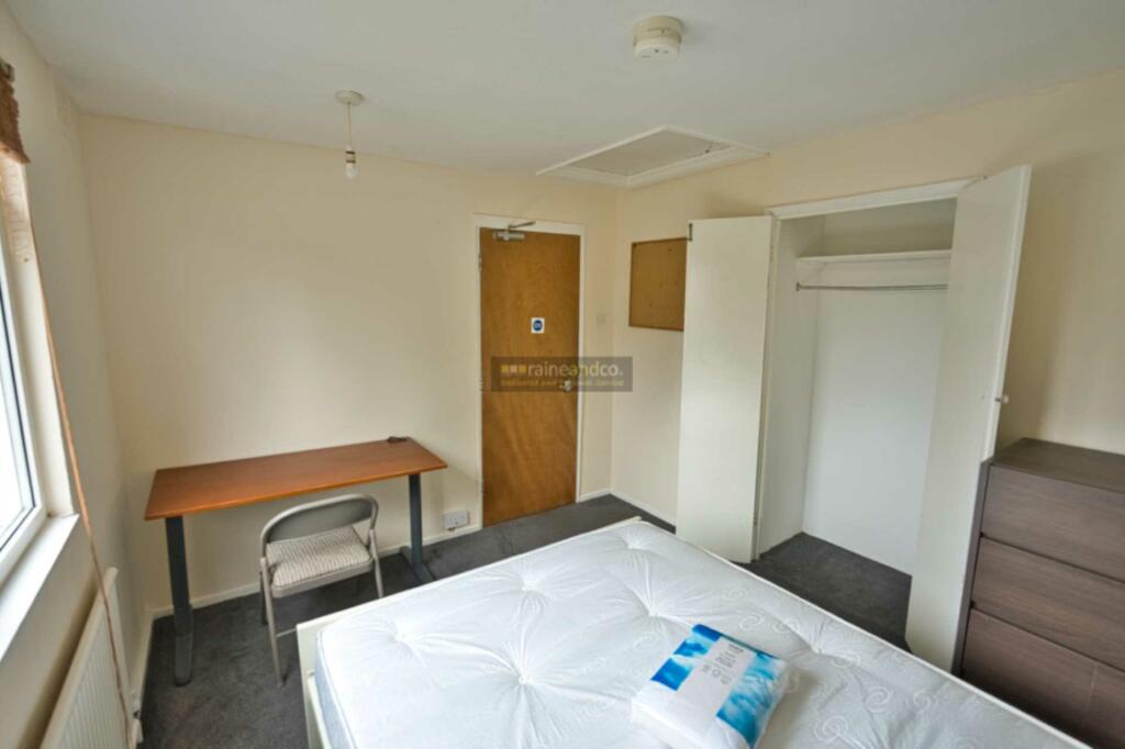 Additional image 12 of Aldykes, Hatfield