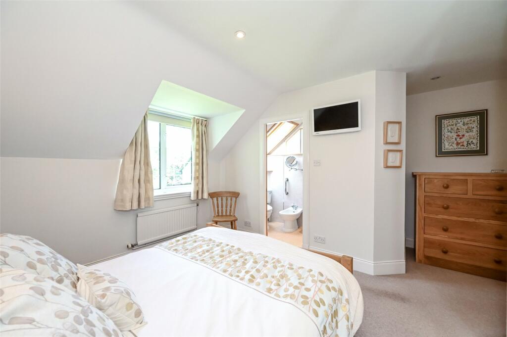 Additional image 18 of Bridge Of Bennie House and Cottage, Banchory, Aberdeenshire, AB31