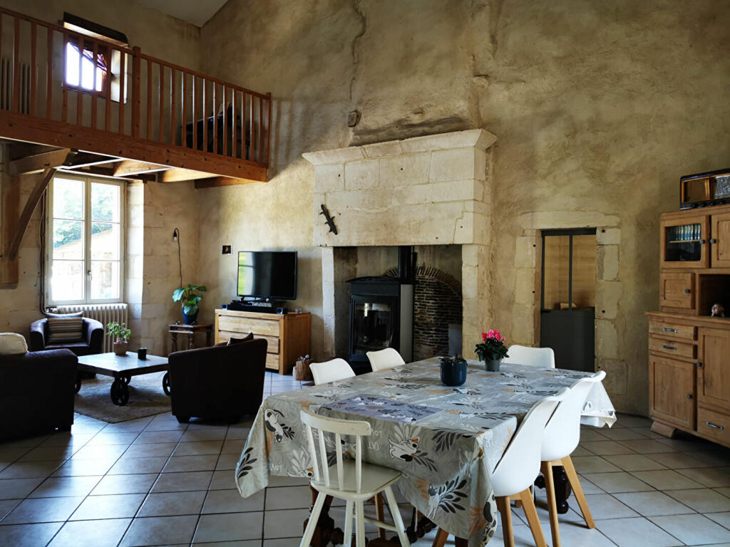 Additional image 2 of Poitou-Charentes, Vienne, Savigné, France