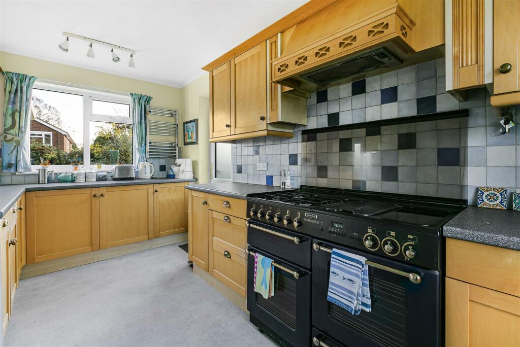 Additional image 5 of Blakes Way, Welwyn