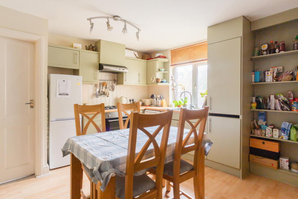 Additional image 5 of Carlton Road, Harpenden, AL5