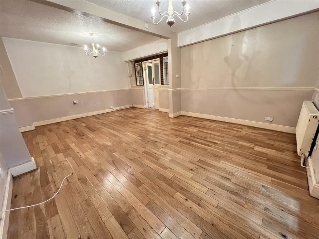 Additional image 7 of Englestede Close, Handsworth Wood, Birmingham