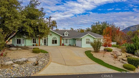 41313 Singing Hills Circle, Ahwahnee, CA 93601