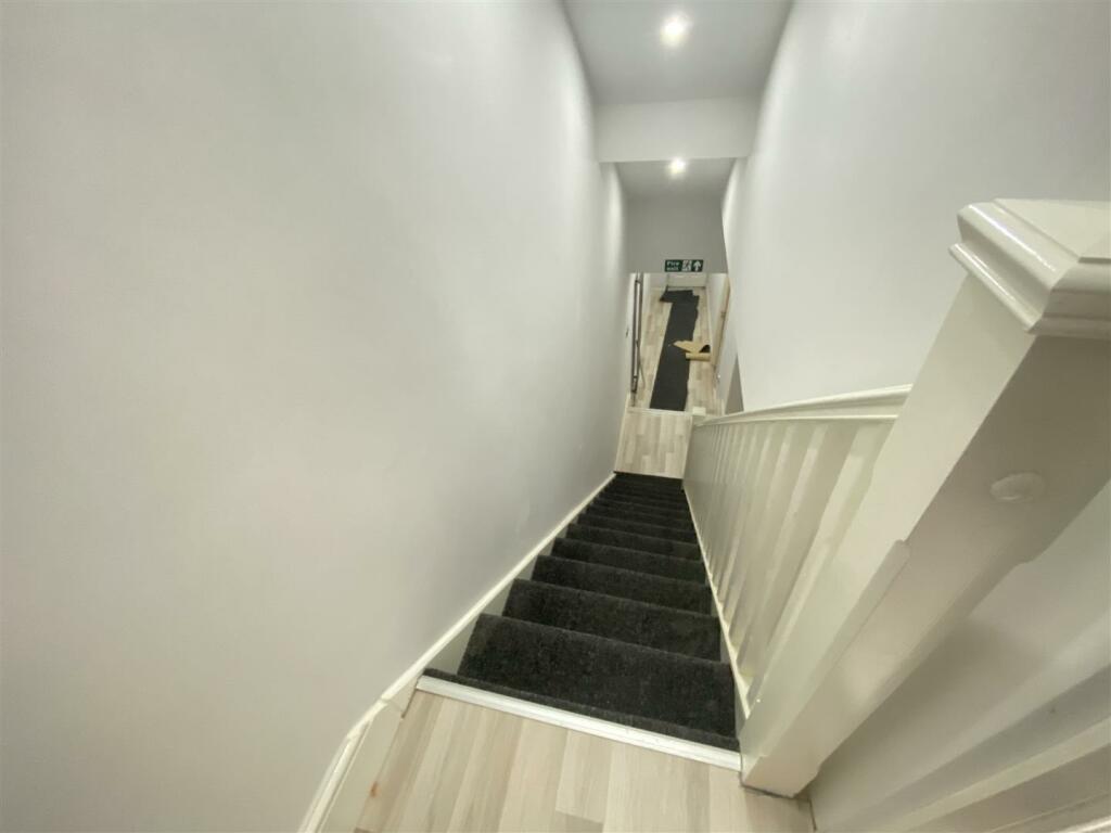 Additional image 12 of Midland Metropolitan University Hospital Five Bedroom for NHS