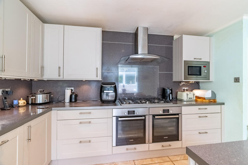 Additional image 3 of Harpenden Road, St. Albans, Hertfordshire, AL3