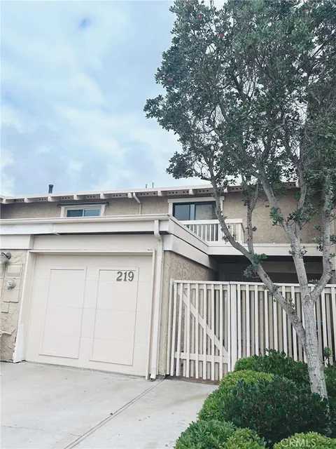 219 Avenida Adobe, San Clemente, CA 92672