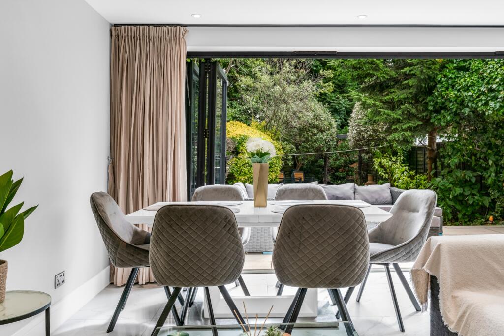 Additional image 16 of Broomhills, Welwyn Garden City, Hertfordshire, AL7